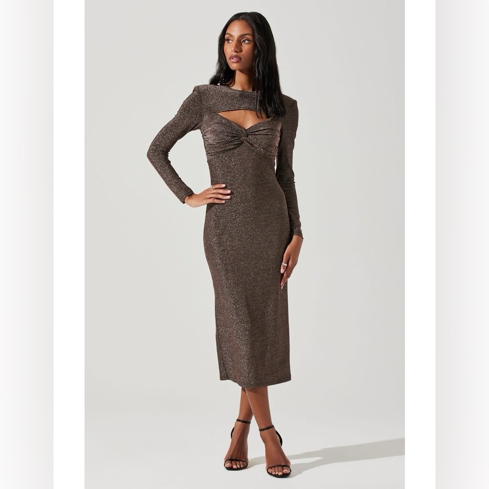 Astr the Label Rosella Cutout Long Sleeve Midi Dress